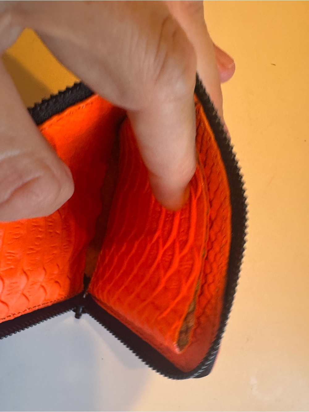 Python Neon Orange Zip Card & Key Holder Wallet - Picture 7 of 8